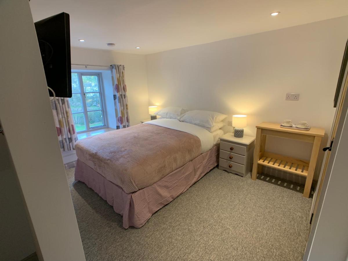 Swan House Tea Room And Bed & Breakfast リドニー エクステリア 写真
