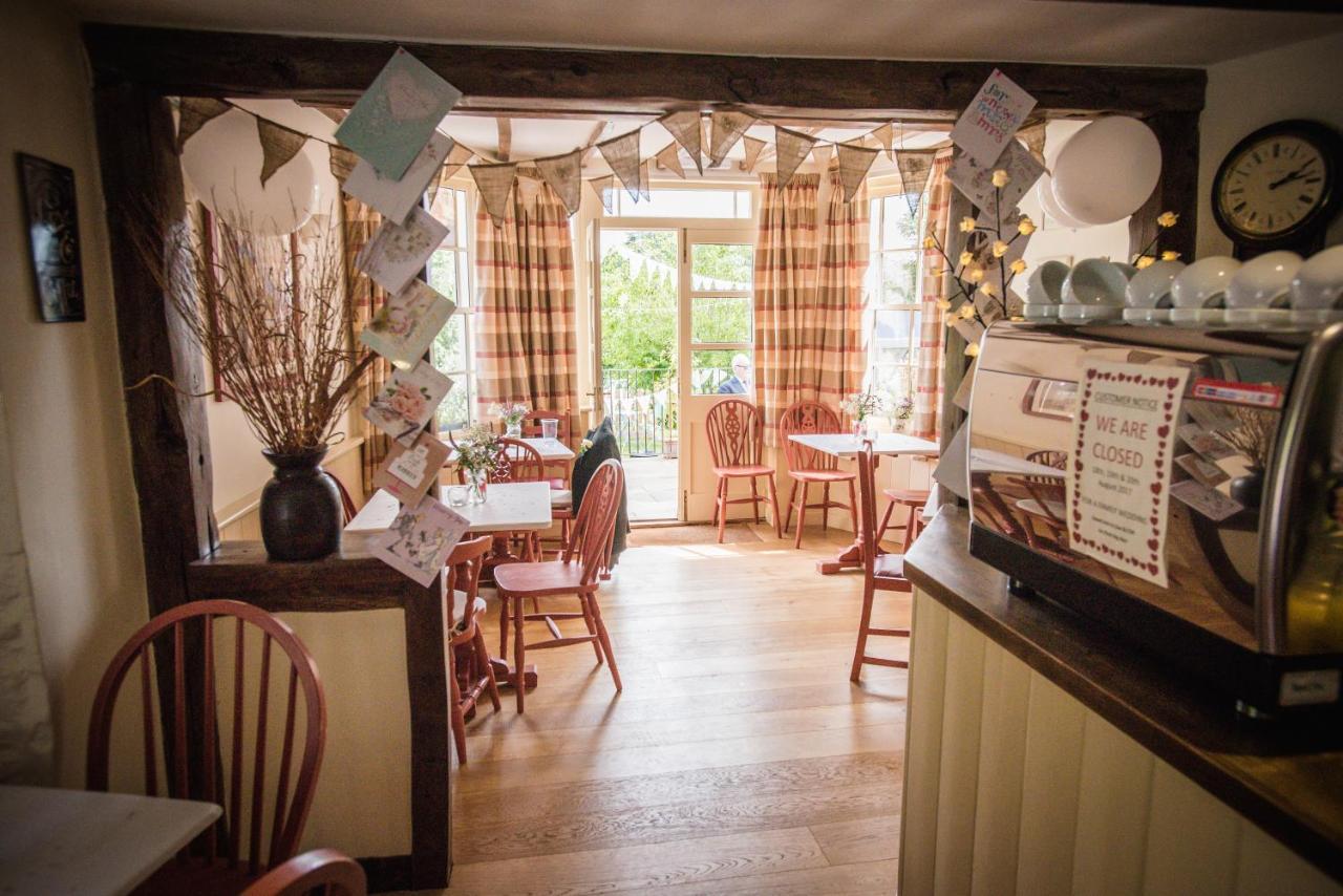 Swan House Tea Room And Bed & Breakfast リドニー エクステリア 写真